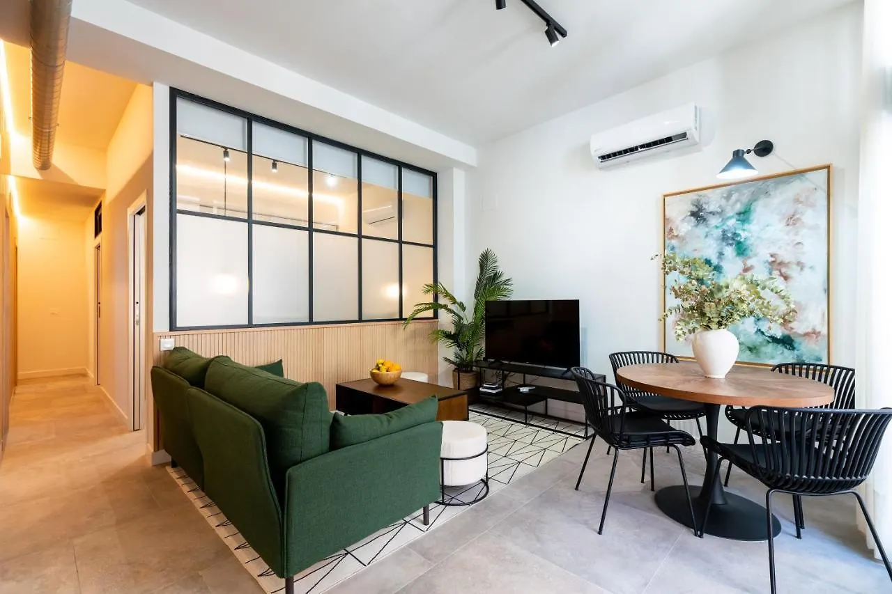 Cv Brand New 2Br Apartament Triana By Covadon Street location